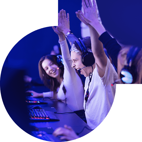 YAXIN111独家双向驱动技术<br>让电竞玩家尽情享受极致高速快感